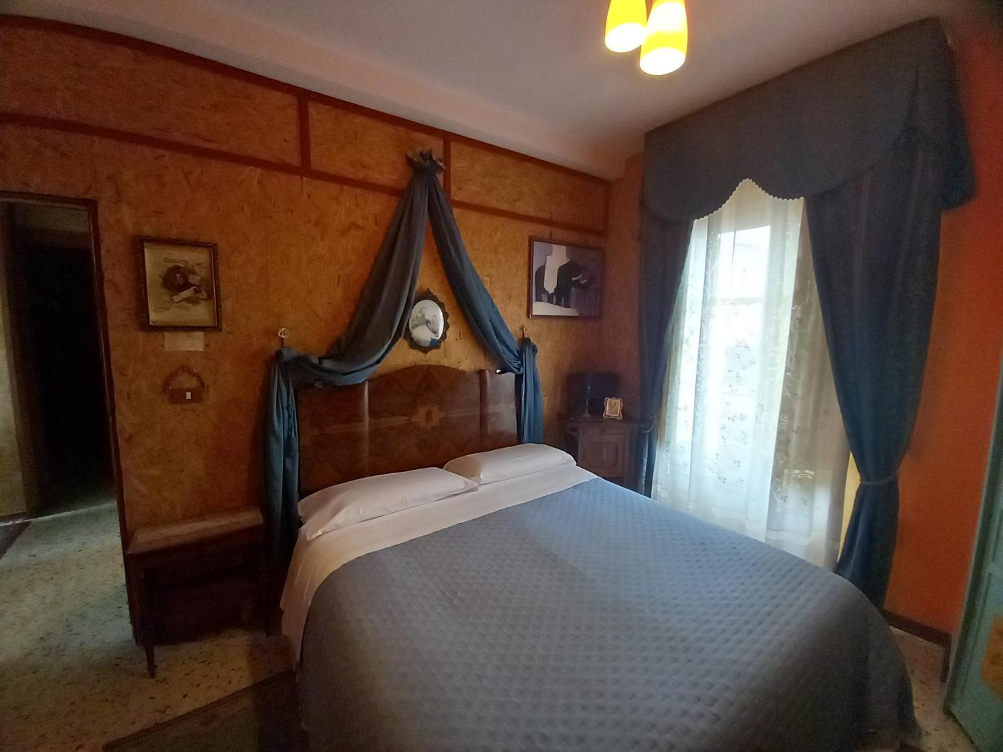 Sicilia In Miniatura "L'Atelier Dell'Etna" Bed & Breakfast Zafferana Etnea Room photo